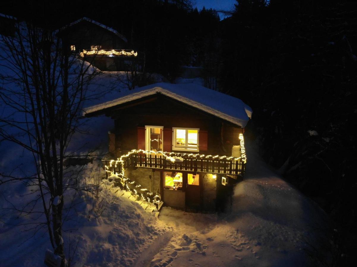 Petit Chalet Rustique Et Bucolique Bovernier Екстер'єр фото