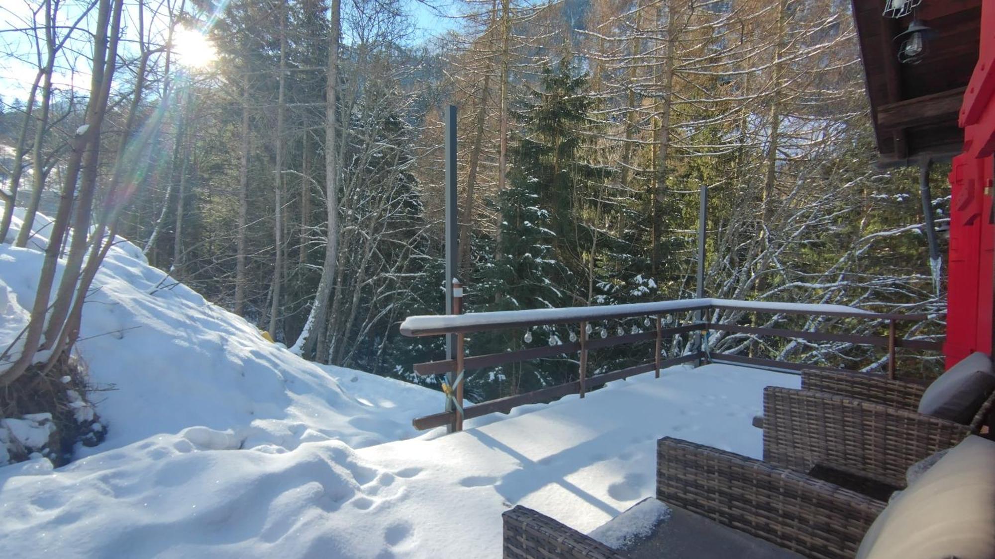 Petit Chalet Rustique Et Bucolique Bovernier Екстер'єр фото